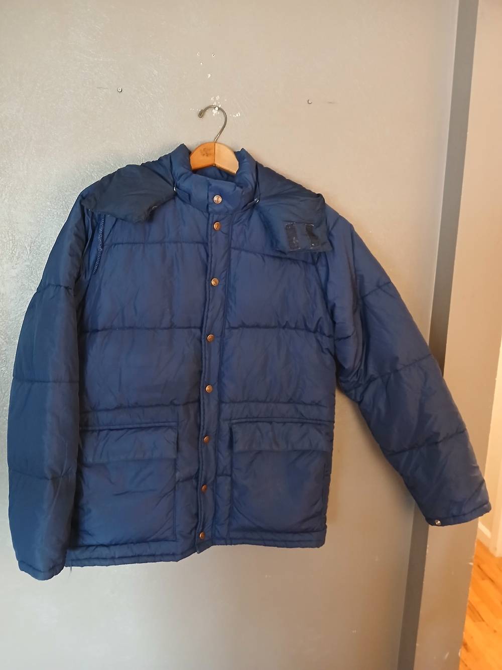 Men's Navy Quilted Puffer Jacket - Lightweight Warmth, Large